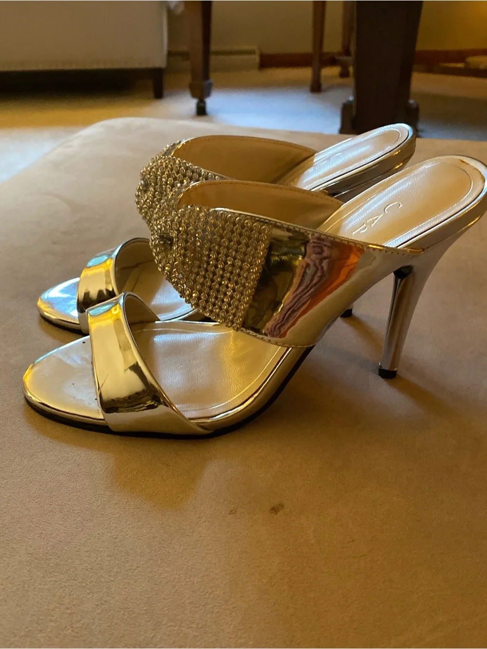 Caparros Harmony Silver Crystal Bow Slide Heels Size 6